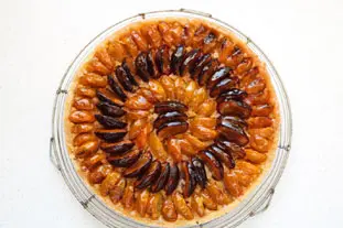 Plum tart "En passant par la Lorraine"