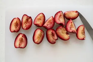 Little blackcurrant and vineyard peach sablé tarts  : Photo of step #9