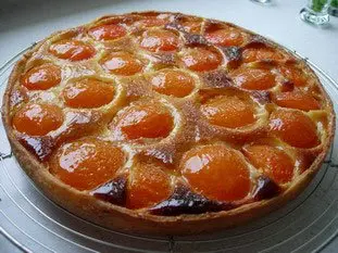 Apricot and almond cream tart