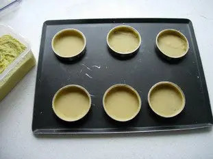 Cherry and pistachio tarts : Photo of step #1