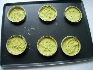 Cherry and pistachio tarts : Photo of step #3