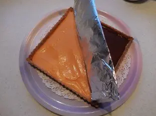 Two-coloured chocolate-orange tart : Photo of step #10