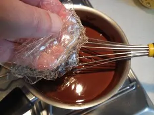 Two-coloured chocolate-orange tart : Photo of step #5