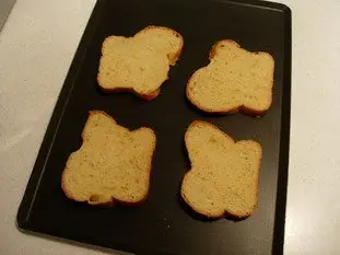 Brioche slices with almond cream : Photo of step #1