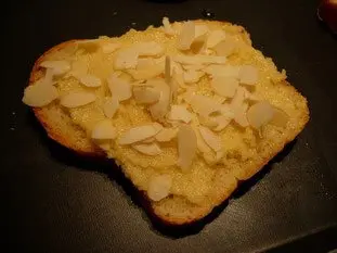 Brioche slices with almond cream : Photo of step #5