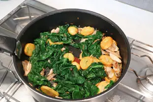 Chicken with spinach in a cream sauce  : Photo of step #6
