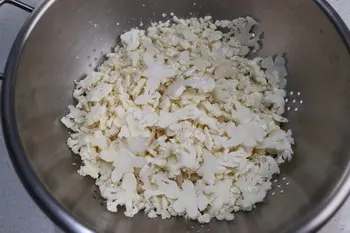 Creamy cauliflower with smoked salmon : Photo of step #1