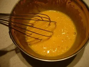 Soufflée omelette with cheese