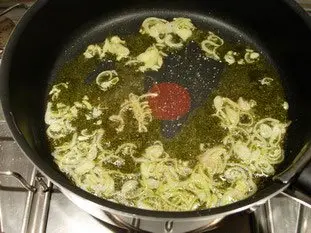 Crispy rolls with chicken and leek : Photo of step #2