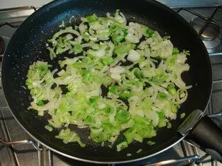 Sautéd mushrooms with spring onions and cured ham : Photo of step #10