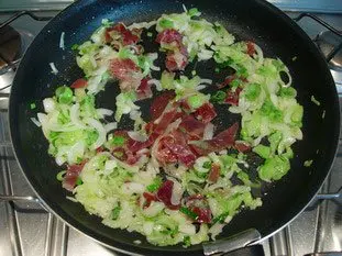 Sautéd mushrooms with spring onions and cured ham : Photo of step #11