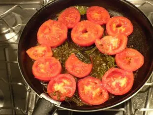 Fried eggs with tomatoes : Photo of step #5