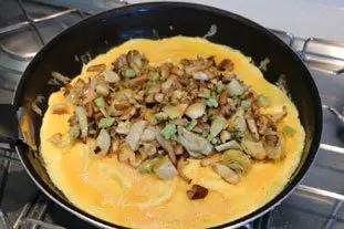 Mushroom and artichoke omelette : Photo of step #8