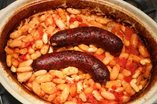 Sausages with baked beans, French style