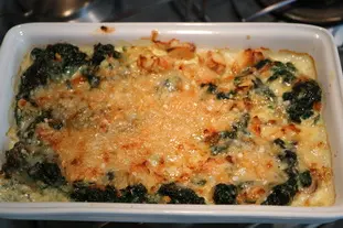 Gratin-style spinach and chicken omelette 