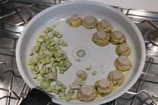 Purple artichokes in a cheesy gratin : Photo of step #6