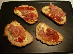 Melting Epoisses on toast  : Photo of step #5