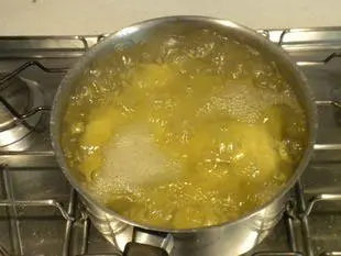 Potato and broccoli gratin : Photo of step #1