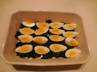 Spinach and hard-boiled egg gratin