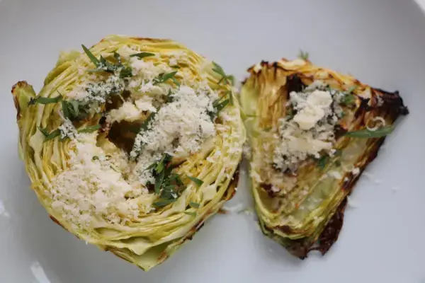 Roast cabbage with lemon