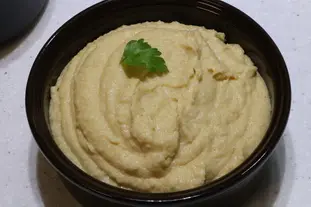 Cauliflower and chickpea purée