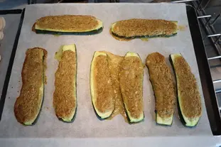 Greek-style stuffed courgettes