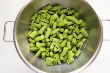 New peas with almonds : Photo of step #26