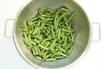 Green beans with tomato and cheddar cheese : Photo of step #26