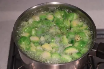 Brussels sprouts with thyme cream