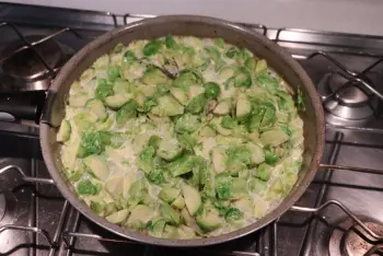 Brussels sprouts with thyme cream