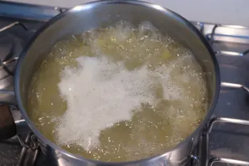 "Haute patate" green beans