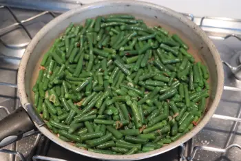 "Haute patate" green beans