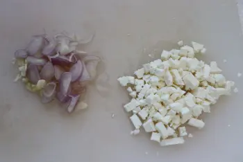 Lentils with sorrel and feta cheese : Stage 4