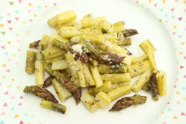 Roasted green asparagus with lemon and parmesan
