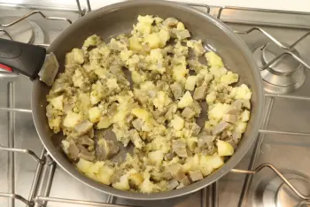 Mashed Potatoes with Artichokes and Feta : Stage 5