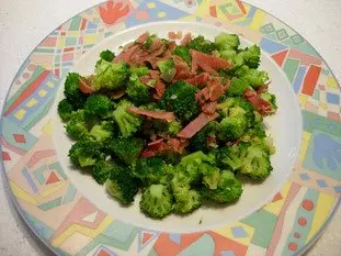 Sautéd broccoli with ham