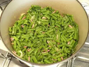 Green beans with tomatoes