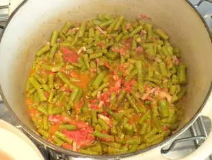 Green beans with tomatoes