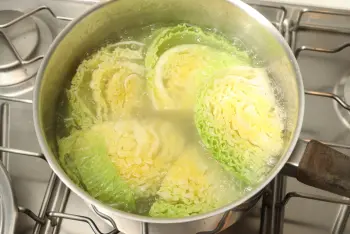 Ham and cabbage omelette : Stage 2