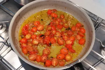 Spaghetti with tomatoes and pesto : etape 25