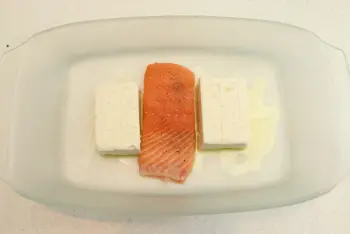 Erika's pasta with feta, salmon, cherry tomatoes and spinach : Stage 5