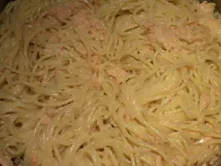 Spaghetti with smoked salmon