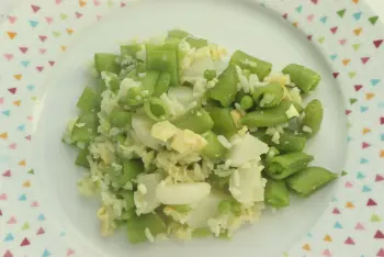 Fried rice with turnips and new peas