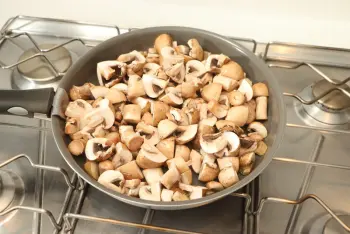 Fried Rice with mushrooms and ham : Stage 5