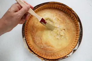 Thin cherry tomato and pesto tart : Photo of step #6