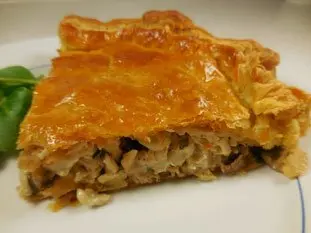 Chicken and mushroom pie