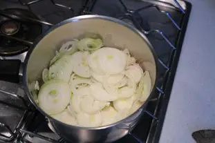 Pissaladière with puff pastry : Photo of step #3