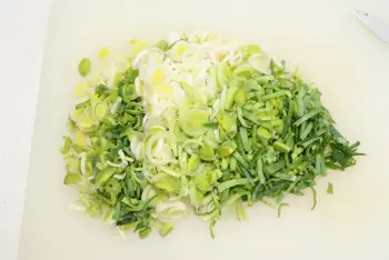 Semolina galette with leeks : Stage 1