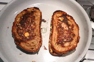 Fried cheese toasties with avocado : Photo of step #7