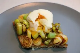 Fried bread with leek and poached egg  : Photo of step #26